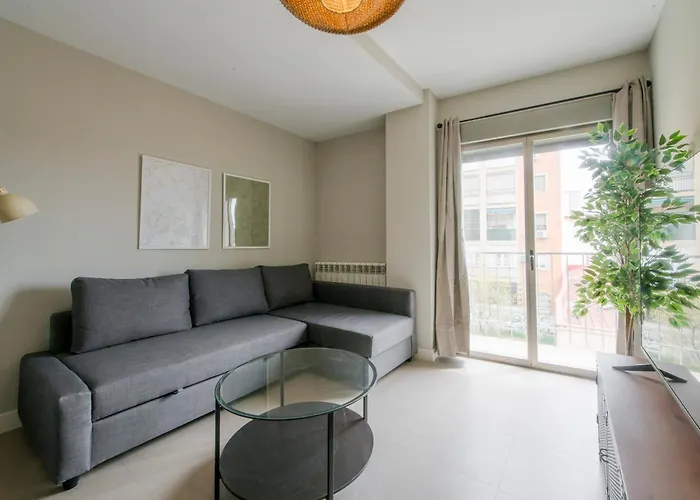 Smart Apt Para 6 En Adrian Pulido Con Parking
